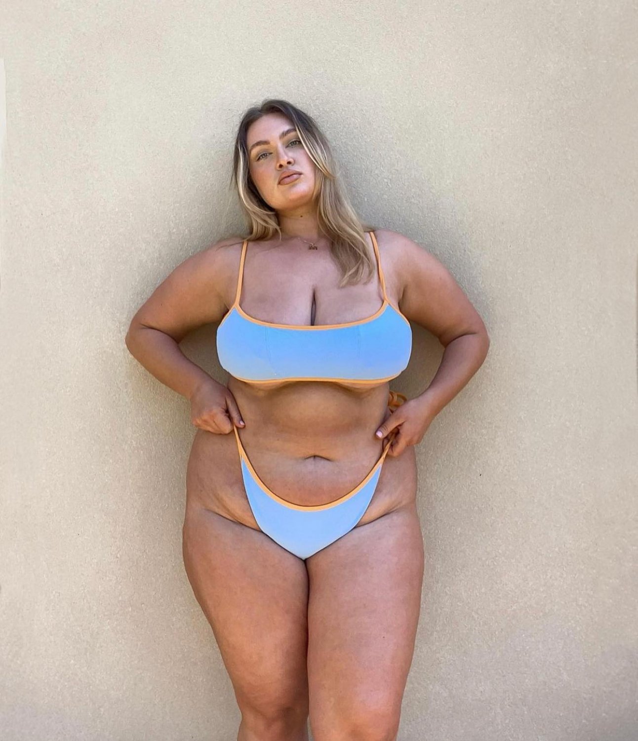CurvyWife>OnInstagram #9qb3so6d