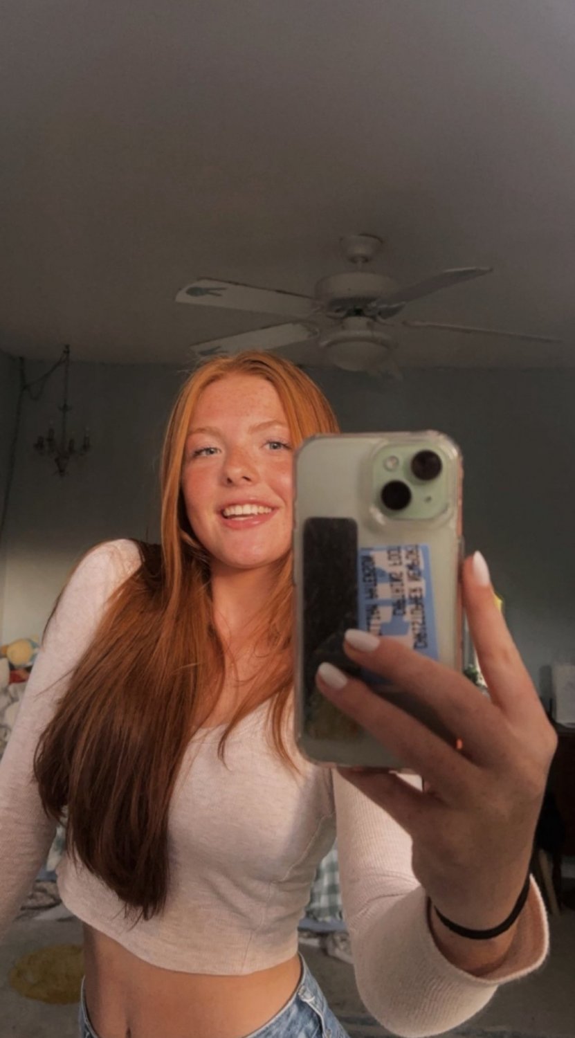 20yo Slut Carly Shows off her tight body. DM me your sluts! #iqRql4dd